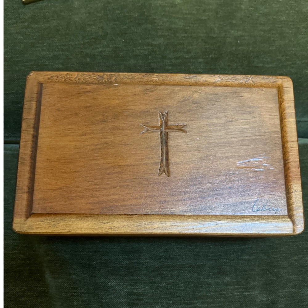Gerard Craft Wood‎ Products Hinged Trinket Box Cross Carving Artist Signed